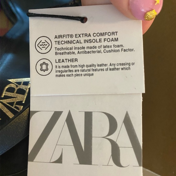 Black leather buckled heel sandal - Picture 5 of 6